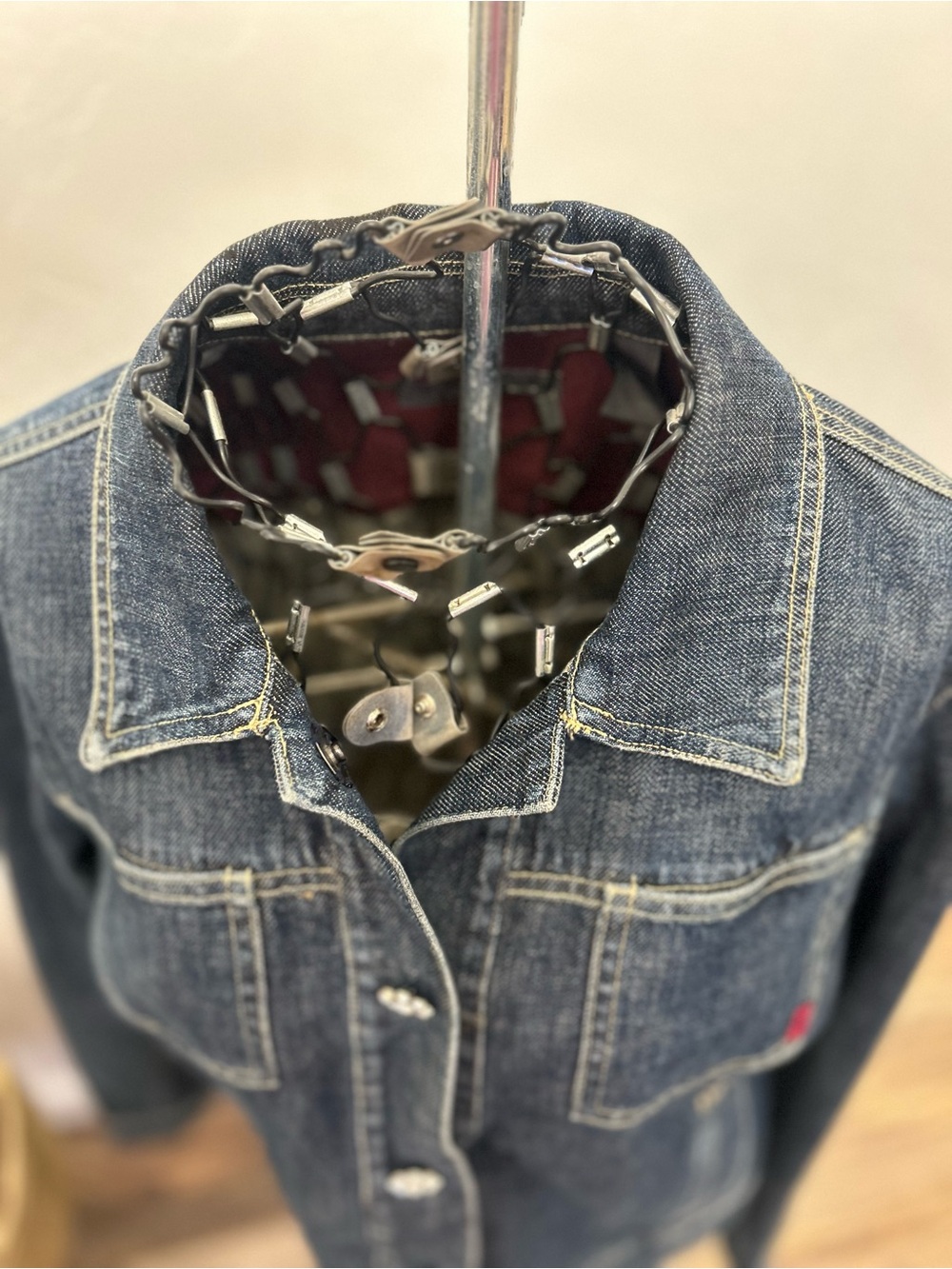 Liz Claiborne Denim Jacket Rhinestone Button Dark Wash Large - Picture 3 of 8